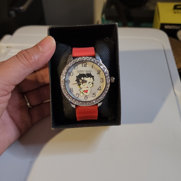 Betty Boop Black and Red Wallet and Watch Set - Picture 2 of 2